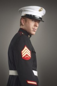 A son retour d’Irak où il fut retenu prisonnier pendant huit ans, le sergent Brody (Damien Lewis) est accueilli en héros (Photo RTS/Fox)