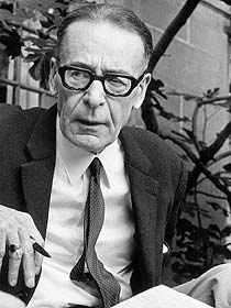 Hier, Henri Guillemin fut orateur de magnifiques séries autour de ses passions littéraires, dont Rouseau bien entendu. On peut le retrouver parmi les « archives » de la RTS. Aujourd’hui, il serait diffusé à 23h30 sur RTS Deux. Hier, il avait presque droit au premier rideau ! Pour autant que ma mémoire point ne me trahisse!!