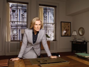 Glenn Close, en avocate cheffe d'entreprise dans "Damages"