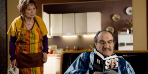 Les aînés de "scénes de ménage",charmane et durable réussite de M6 en modules courts. José ( Frédéric Baudy) est un fonctionnaire d'origine espagnol féru du Réal, Liliane( Valérie Karsent- voir aussi "Maison close"), esthéricienne, dépense beaucoup d'énergie pour sauver les apparences.