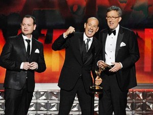 Gidéon Raff (à gauche) avec les deux principaux auteurs de "Homeland", Howard Gordon et Alex Gansa