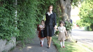 Sacrifice - Agniezka Holland - arte/HBOeurope Dagmar et ses filles