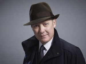 The black List : Rymond "Red" Reddington (James Spader), qui possède la plus grande liste noire des plus granbds criminels ennemis du FBI. La série, efficace assurément, est dotée d'un logo rouge. Probalement à cause de son ultra-violence gratuite et sanguinolente ! Red ne serait-il pas le plus grand criminel au monde ? Seule qualité de la série : les romands peuvent la voir sur RTS1 dès 21h00 le dimanche avant TF1. On peut aussi s'interroger sur quatre épisodes de suite avec logos rouges le dimanche soir !