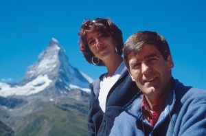 2001 Manuella Maury et 2001 : Manuellla Maury et Benoît Aymon. Mais qui reconnaît la vraie vedette sur cette image ?