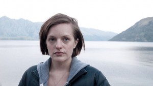 "Top of the lake" - Jane Campion ( BBC - USA - Australie/Nouvelle Zélande) Elisabeth Moss dans le rôle de Robin Griffin. Sur ARTE les 7 et 14 novembre à 20h50.