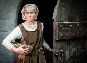 Sandry Utzinger en Hanna Stauffacher, fortement présente dans le premier épisode des "Suisses"