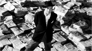 La solitude de l'homme de presse ( Orson Welles dans "Citizen Kane)