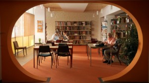 A livre ouvert - pas si "délabrée", la bibliothèque de quartier ! Véronique Reymond et François Morel