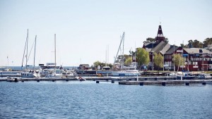 Meurtres à Sandhamm: sur l'île sans voiture mais avec voiliers de plaisance