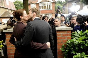 Le couple face aux médias ( photo arte)